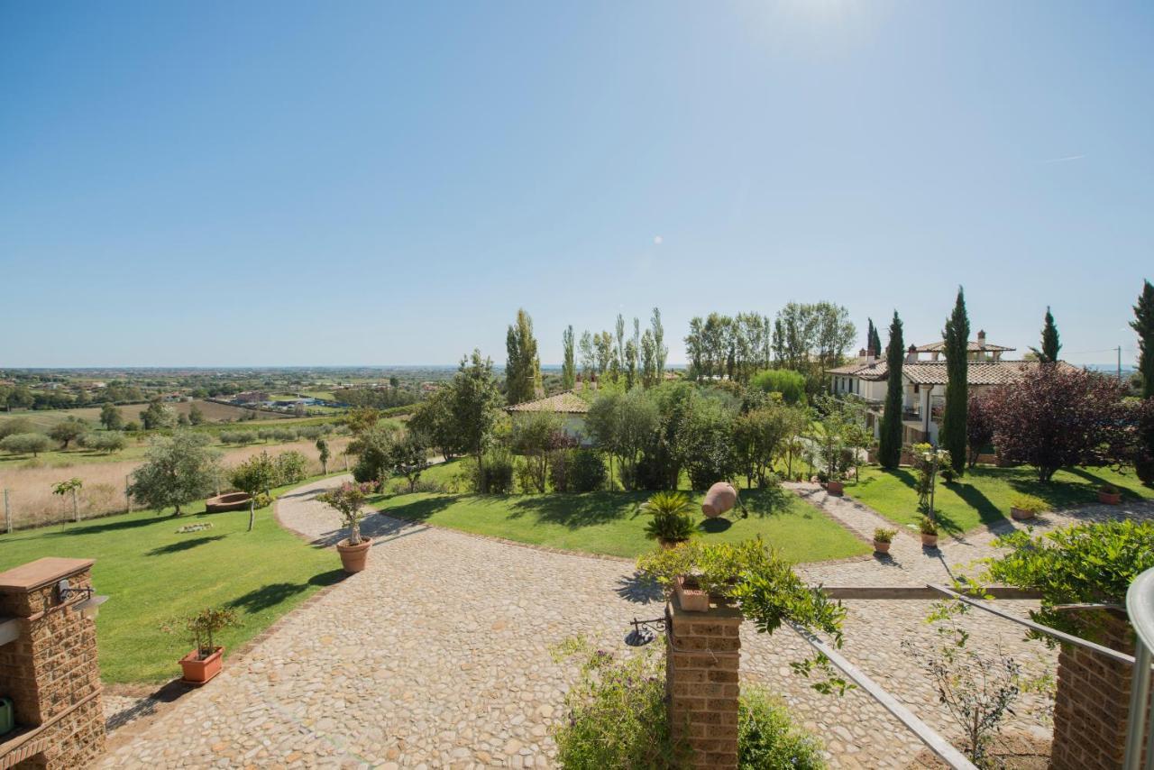 Villa Gli Eucalipti Черветери Екстериор снимка